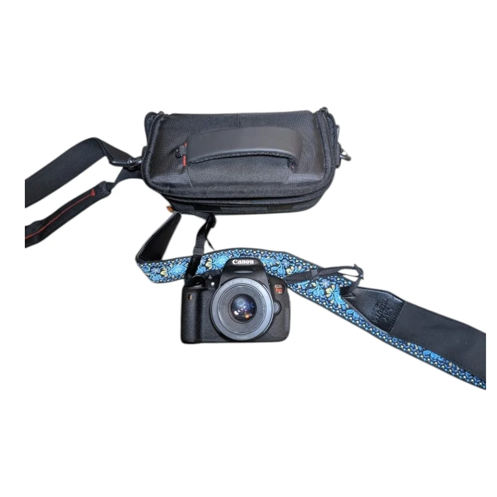 Canon EOS Rebel T5i Bundle: 50mm STM Lens, 128GB Memory & Case